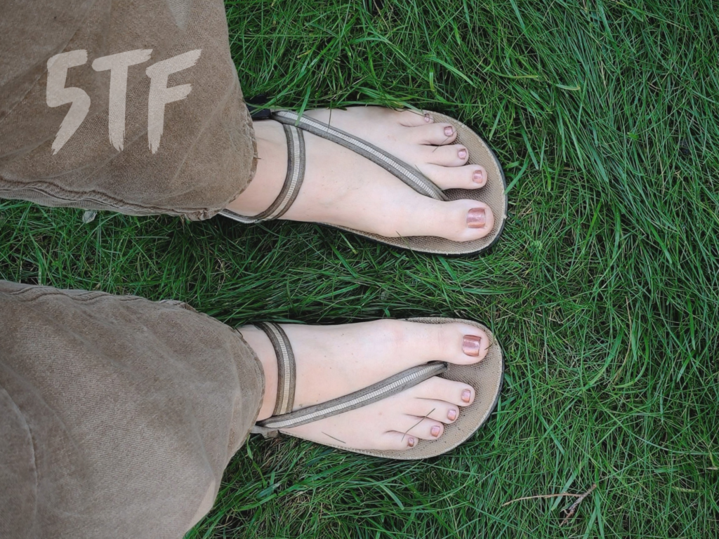 earthrunners five toes free barefoot sandals